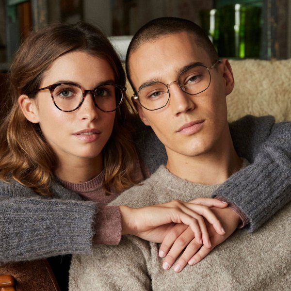 Opticalia Mahón, colecciones exclusivas en gafas graduadas y de sol